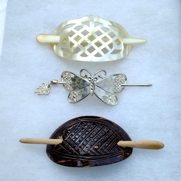 Valtallica's Vintage Accessories Vintage Bundle Of 3 Twopiece Hair